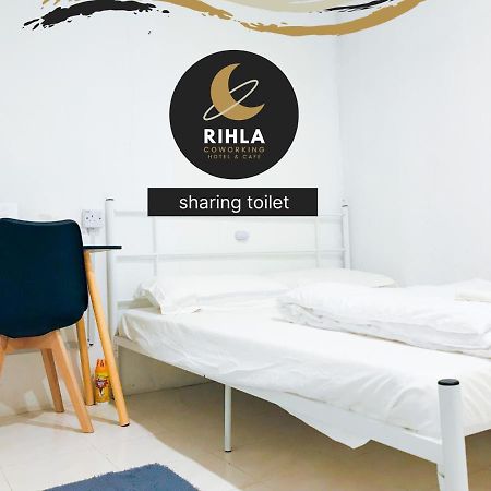 Hostel Rihla Dataran Tengah Gua Musang Exterior foto