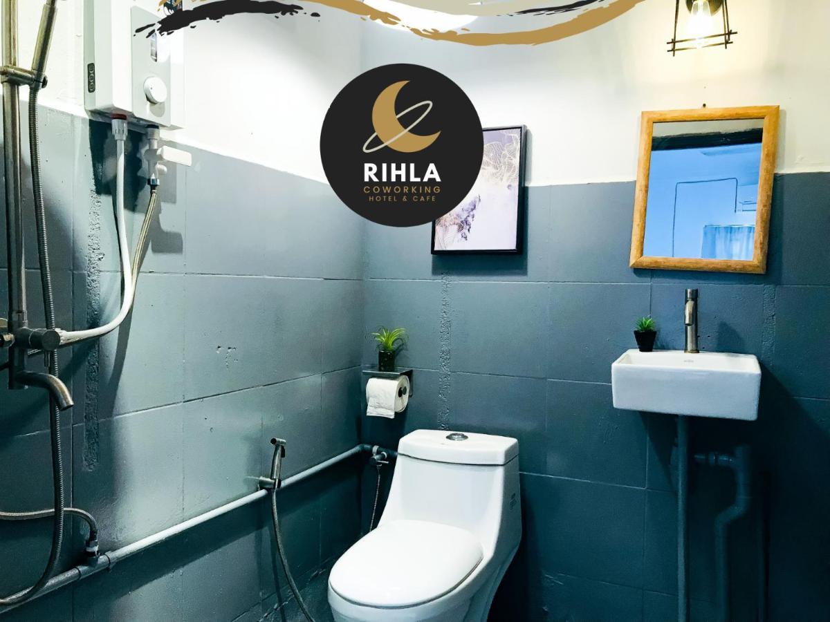 Hostel Rihla Dataran Tengah Gua Musang Exterior foto