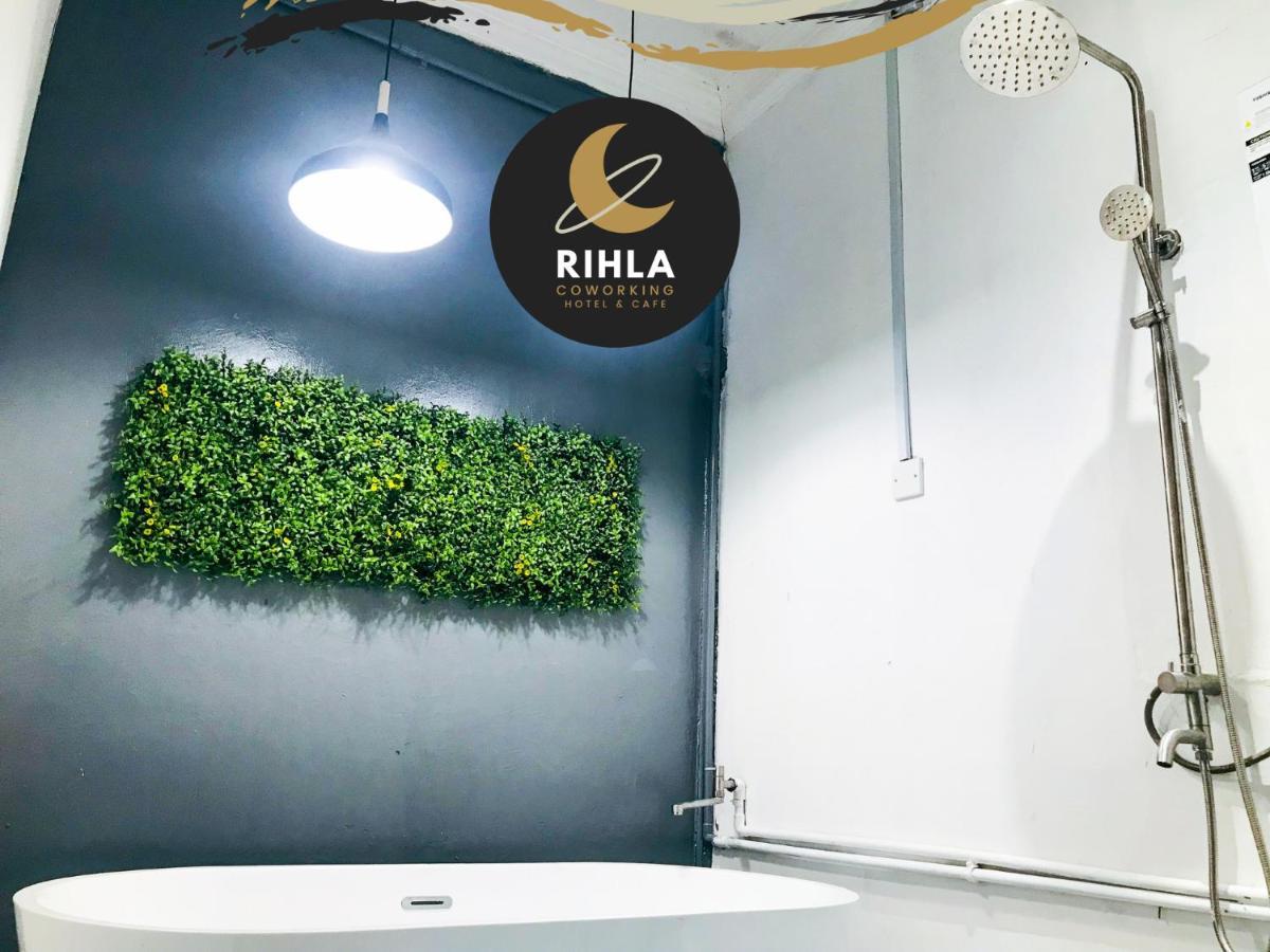 Hostel Rihla Dataran Tengah Gua Musang Exterior foto